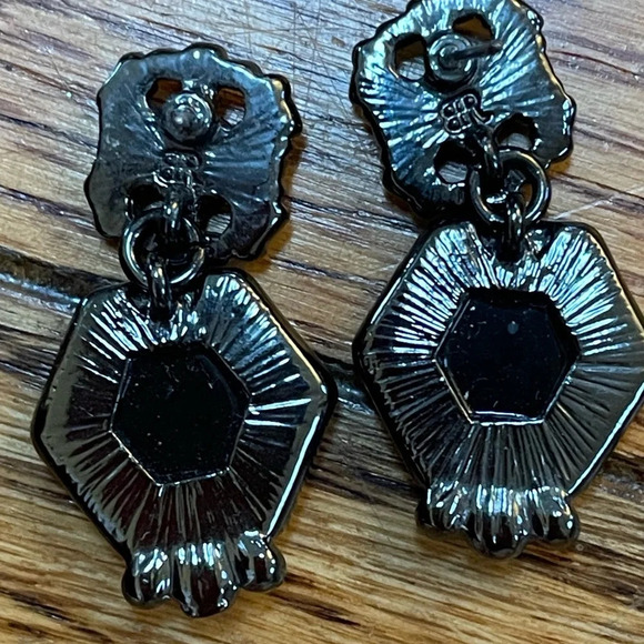 Banana Republic Grey Black Gem Drop and Dangle Earrings - Picture 5 of 6